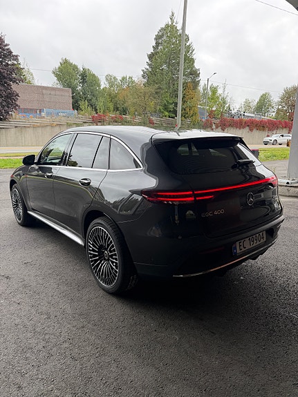 Mercedes-Benz EQC400 4 of 30