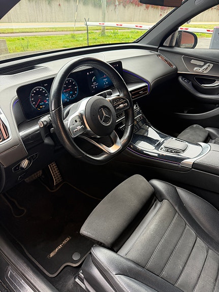 Mercedes-Benz EQC400 16 of 30