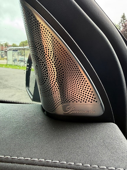 Mercedes-Benz EQC400 24 of 30