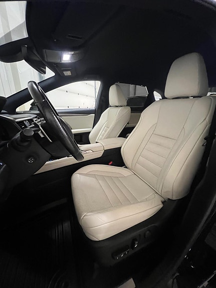 Lexus RX450h 15 of 30
