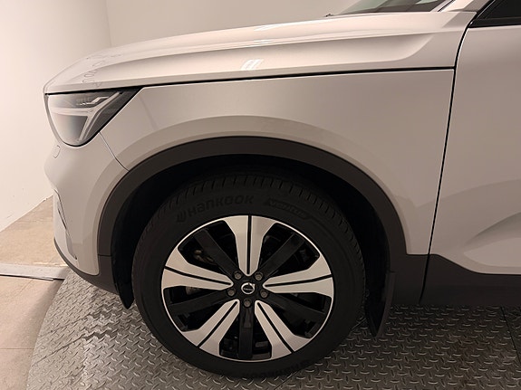 Volvo XC40 9 of 30