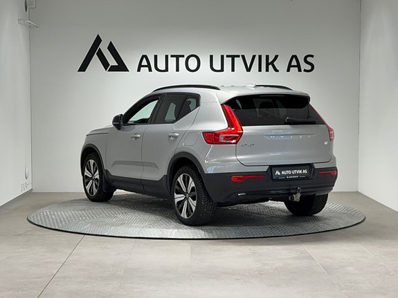Volvo XC40 5 of 30