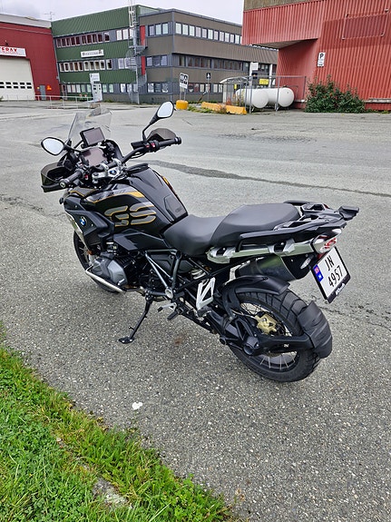 BMW R 1250 GS 3 of 20