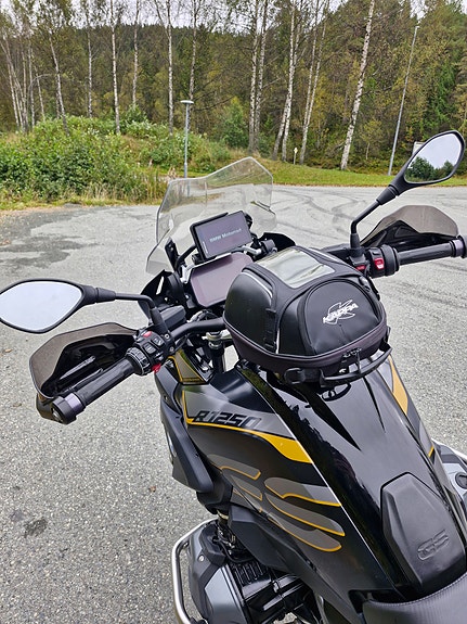 BMW R 1250 GS 16 of 20