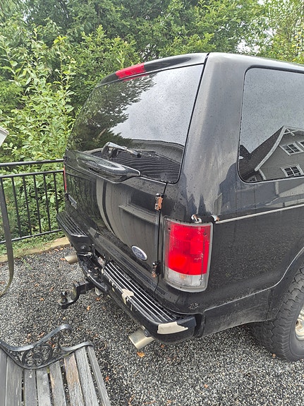 Ford Excursion 6 of 18