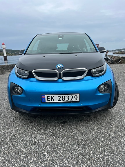 BMW i3 2 of 17