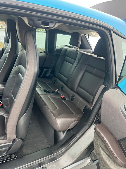 BMW i3 6 of 17