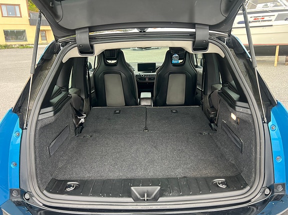 BMW i3 10 of 17