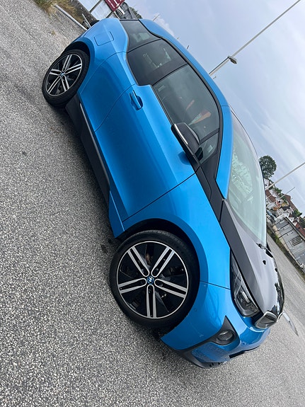 BMW i3 4 of 17