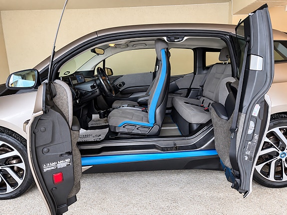 BMW i3 21 of 30
