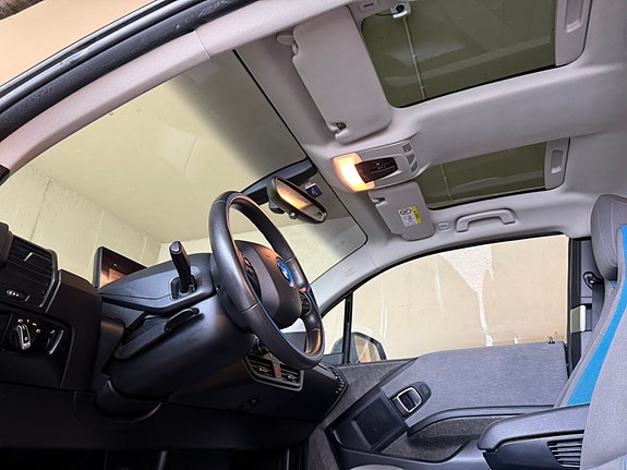 BMW i3 26 of 30