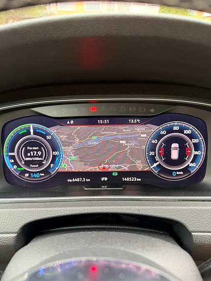 Volkswagen e-Golf VII 9 of 11