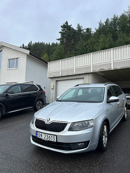 Skoda Octavia 5 of 11