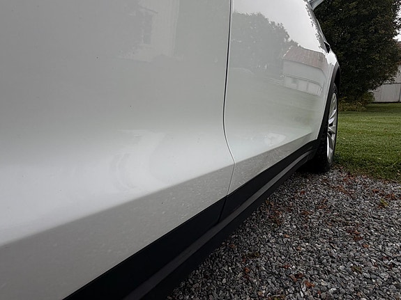 Tesla Model X 18 of 30
