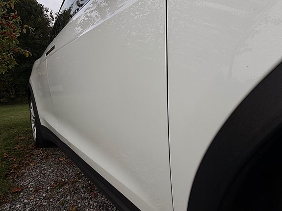 Tesla Model X 19 of 30