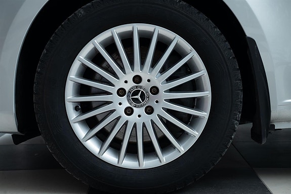 Mercedes-Benz Vito 119 17 of 30