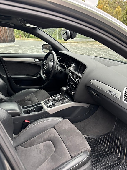 Audi A4 8 of 23