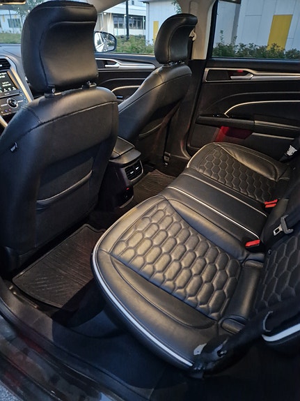 Ford Mondeo 9 of 12