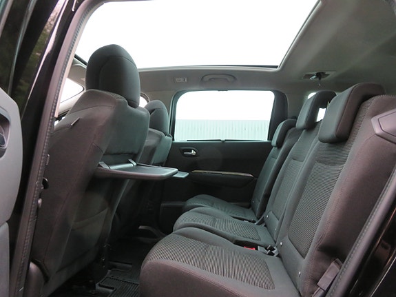 Peugeot 5008 24 of 30