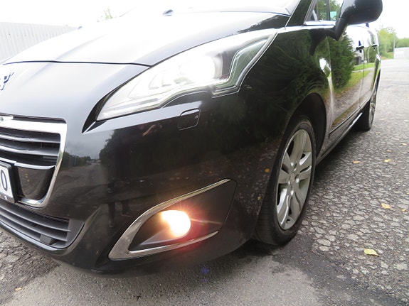 Peugeot 5008 10 of 30