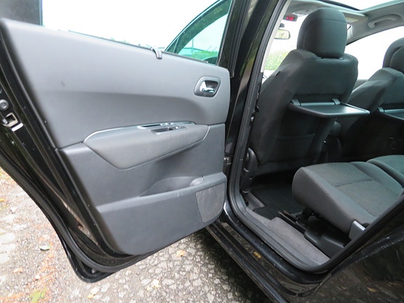 Peugeot 5008 22 of 30