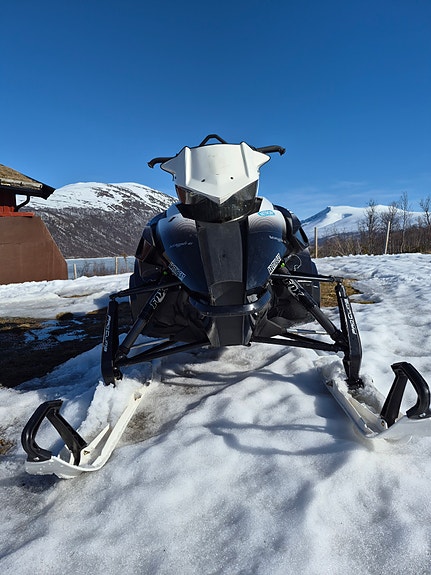 Arctic-cat M8000 7 of 7
