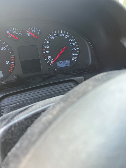 Volkswagen Passat 3 of 12