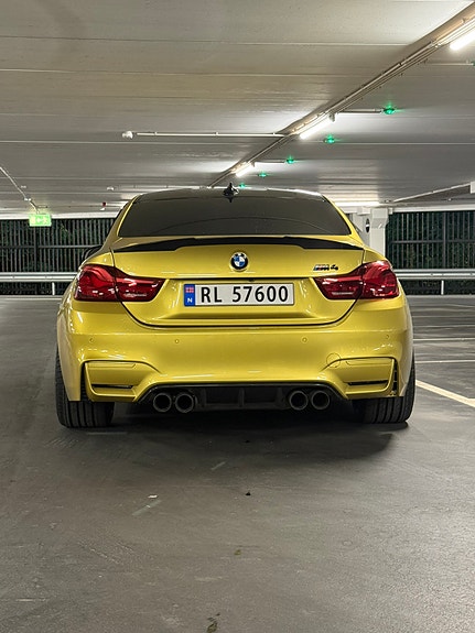 BMW M4 7 of 30