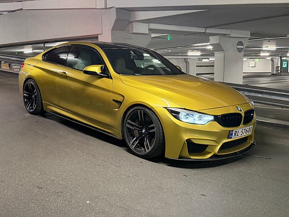 BMW M4 4 of 30