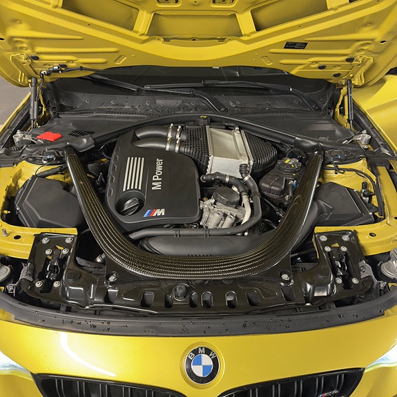 BMW M4 12 of 30