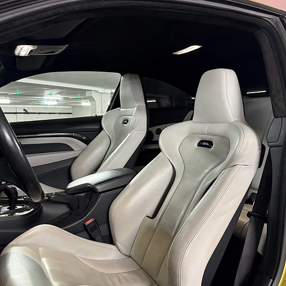 BMW M4 19 of 30