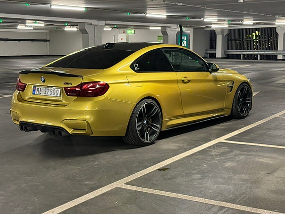 BMW M4 6 of 30
