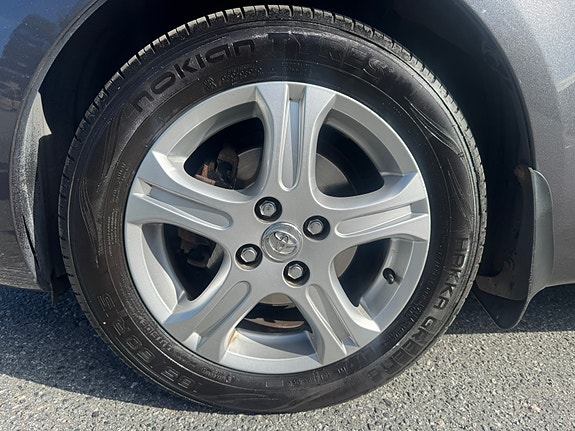 Toyota Yaris 14 of 21