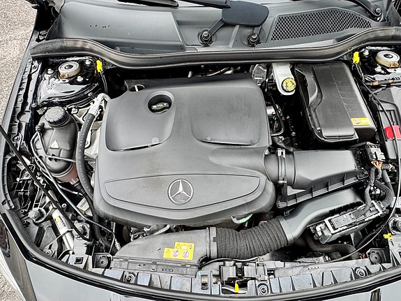 Mercedes-Benz CLA180 27 of 29