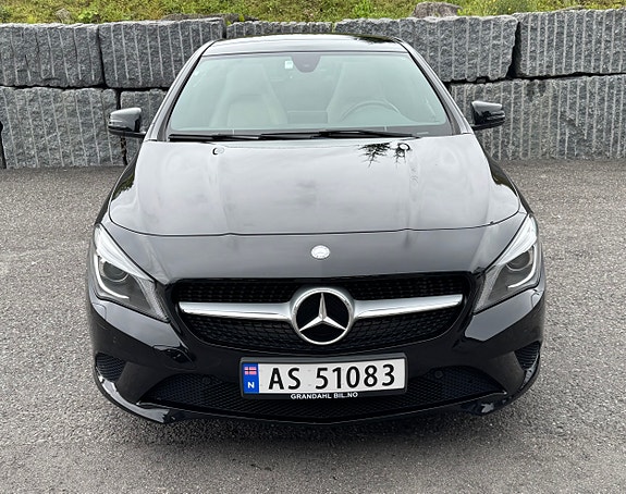 Mercedes-Benz CLA180 9 of 29
