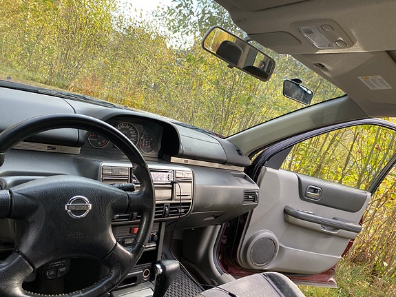 Nissan X-Trail 24 of 30
