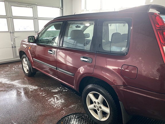 Nissan X-Trail 3 of 30