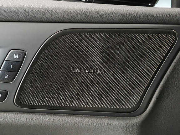 Volvo S60 17 of 30