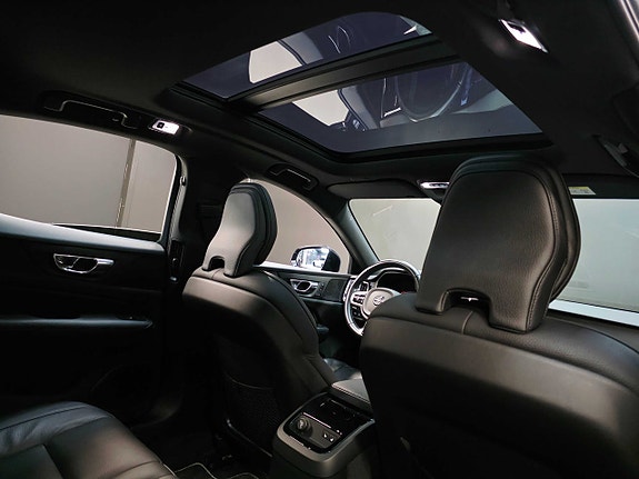 Volvo S60 14 of 30