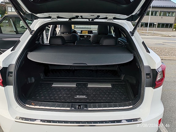 Lexus RX450h 25 of 27