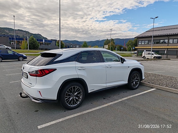 Lexus RX450h 9 of 27