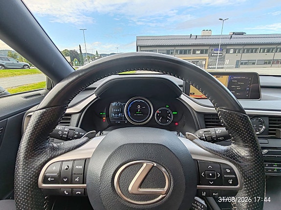 Lexus RX450h 13 of 27