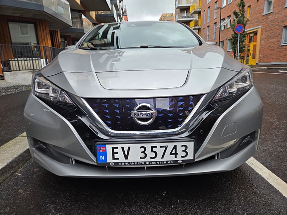 Nissan Leaf 9 of 27
