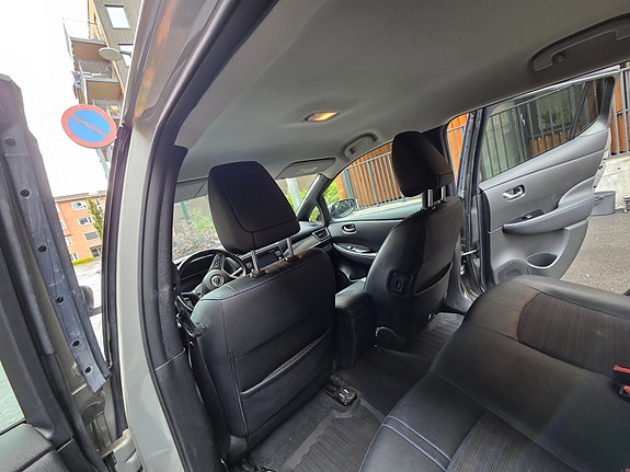 Nissan Leaf 21 of 27