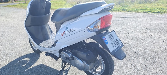 Peugeot V-Clic 2 of 8
