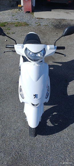 Peugeot V-Clic 4 of 8