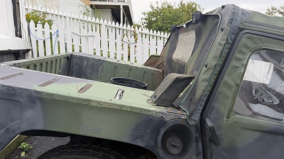 Hummer 16 of 18