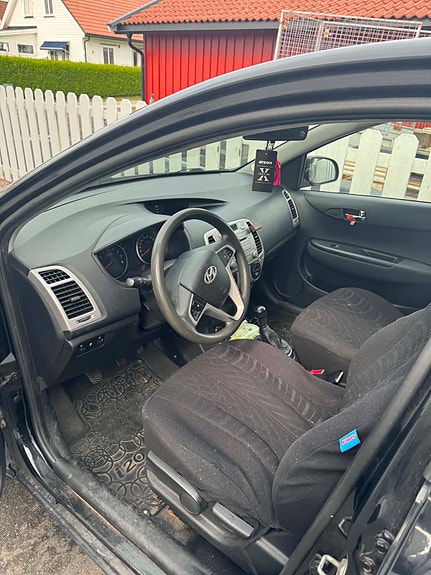 Hyundai i20 4 of 4