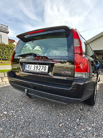 Volvo V70 4 of 7