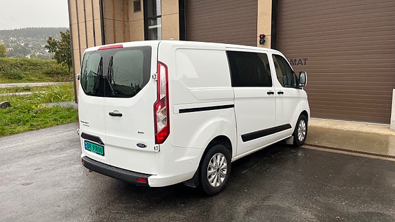 Ford Transit Custom 7 of 21